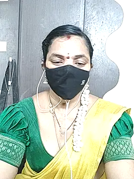 Snapshot of Leela_555 chatting on July 21, 2:47 am Leela 555 online show from July 21, 2:47 am