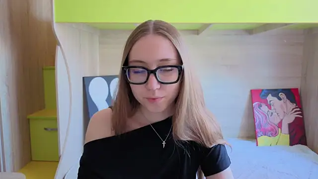 Snapshot of _kitti_meow_ chatting on June 5, 6:42 am kitti meow online show from June 5, 6:42 am