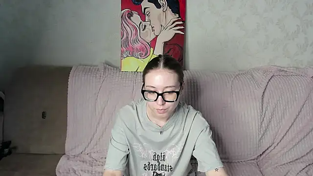 Snapshot of _kitti_meow_ chatting on June 24, 6:34 am kitti meow online show from June 24, 6:34 am
