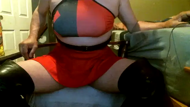 Snapshot of sissyslave1999 chatting on June 24, 3:05 am sissyslave1999 online show from June 24, 3:05 am