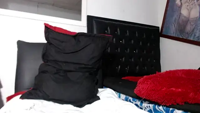 Snapshot of angelo_cox chatting on January 10, 11:43 am angelo cox online show from January 10, 11:43 am