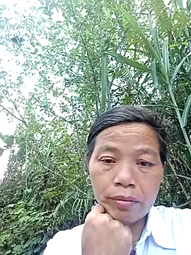 Snapshot of Elfledaa chatting on June 3, 8:06 am Elfledaa online show from June 3, 8:06 am