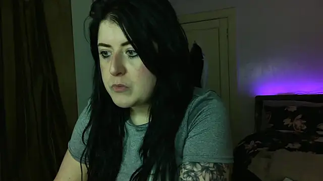 Snapshot of LucyLou31 chatting on July 28, 8:45 pm LucyLou31 online show from July 28, 8:45 pm