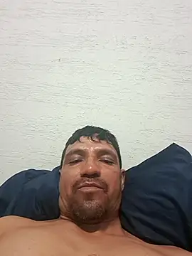Snapshot of clercnacho chatting on May 23, 2:28 am clercnacho online show from May 23, 2:28 am
