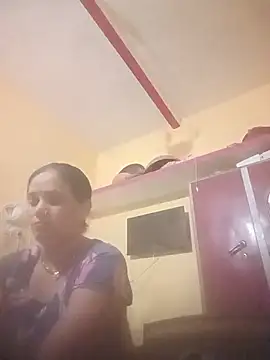 Hot sune online show from July 1, 5:56 pm