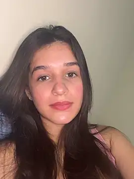 Snapshot of julhya_duarte chatting on May 25, 5:41 pm julhya duarte online show from May 25, 5:41 pm