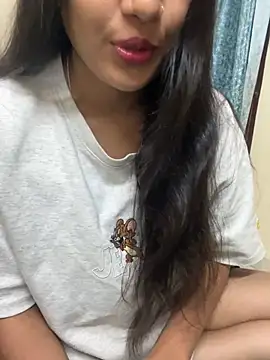 Snapshot of Aalya_B chatting on July 13, 10:51 am Aalya B online show from July 13, 10:51 am