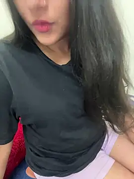 Snapshot of Aalya_B chatting on July 28, 5:23 pm Aalya B online show from July 28, 5:23 pm