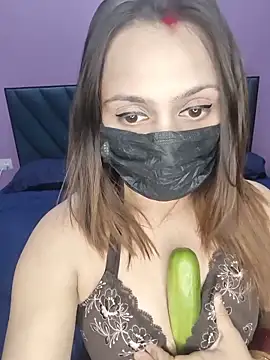 Dezler Queen online show from May 24, 4:12 pm