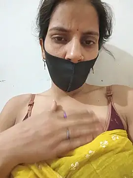 Snapshot of Neha-ji chatting on June 16, 12:30 pm Neha-ji online show from June 16, 12:30 pm