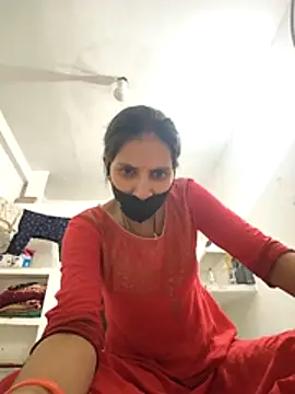 Snapshot of Neha-ji chatting on July 6, 6:54 am Neha-ji online show from July 6, 6:54 am