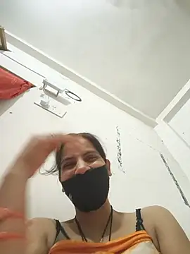 Snapshot of Neha-ji chatting on July 8, 1:26 pm Neha-ji online show from July 8, 1:26 pm