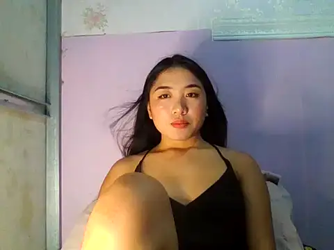 Snapshot of cutie_princess88 chatting on June 3, 8:17 am cutie princess88 online show from June 3, 8:17 am