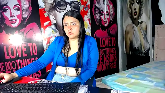 BaddieLuxe  online show from May 24, 10:20 am