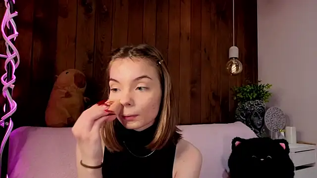 Snapshot of IvoryPesante chatting on July 3, 8:37 pm IvoryPesante online show from July 3, 8:37 pm