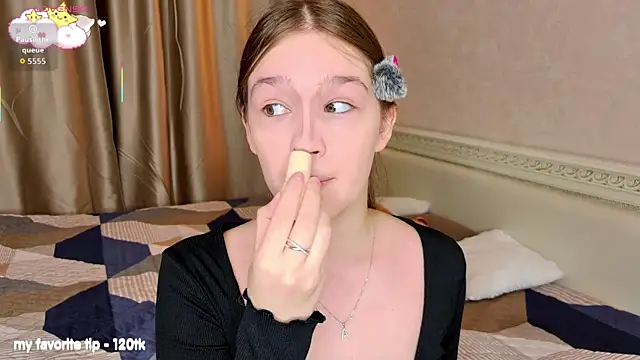 PlayfulMelly online show from July 7, 3:16 pm