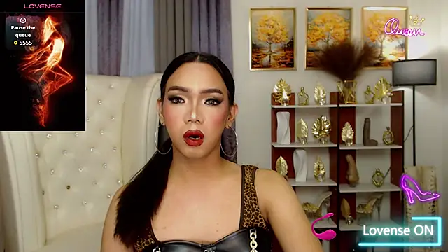 Snapshot of FuckingDollz chatting on July 7, 12:31 pm FuckingDollz online show from July 7, 12:31 pm