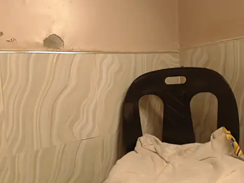 QueenAlia03 online show from May 24, 4:56 pm
