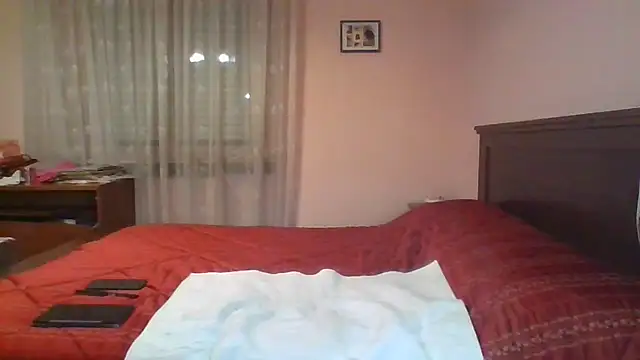 Snapshot of ItalianBigBoobs chatting on September 25, 7:28 pm ItalianBigBoobs online show from September 25, 7:28 pm