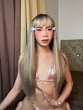 CassandraLovve online show from June 17, 8:06 am