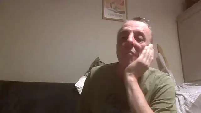 coucou9423 online show from June 6, 11:20 pm