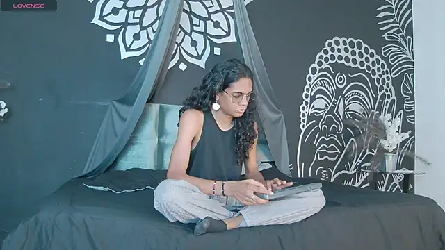 Snapshot of maxi_max0 chatting on July 22, 7:16 pm maxi max0 online show from July 22, 7:16 pm