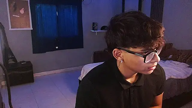 Mr yisuzz online show from June 27, 11:26 am