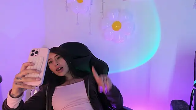 -Macarron- online show from June 5, 1:56 am