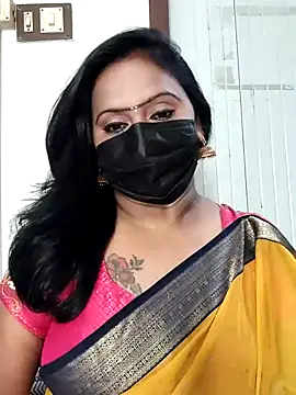 Snapshot of Meera_mia chatting on June 24, 8:46 am Meera mia online show from June 24, 8:46 am