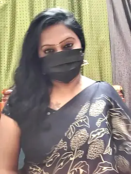 Snapshot of Meera_mia chatting on June 27, 6:46 pm Meera mia online show from June 27, 6:46 pm