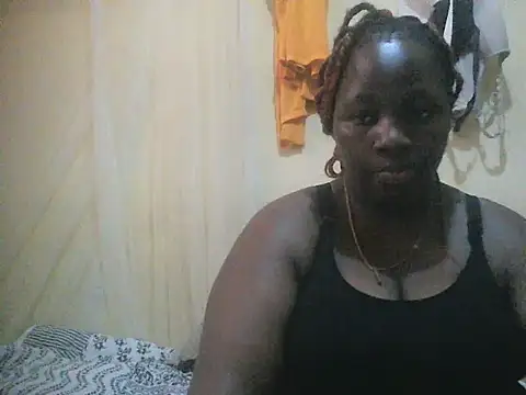 Snapshot of Ebonyshan chatting on June 8, 10:04 am Ebonyshan online show from June 8, 10:04 am