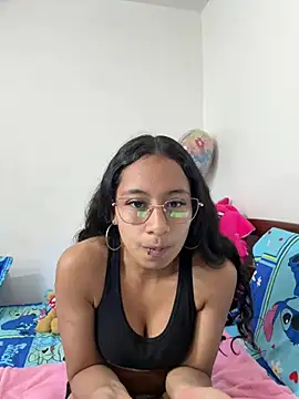 Snapshot of Violetlove_ chatting on July 13, 9:12 am Violetlove online show from July 13, 9:12 am