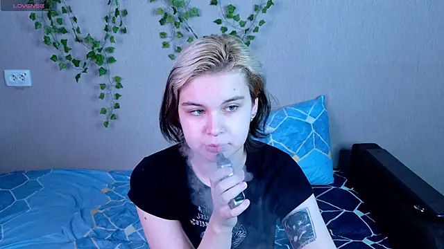 EndThanatos online show from July 20, 1:09 am
