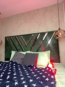 Snapshot of Darg_Moon chatting on July 18, 1:48 pm Darg Moon online show from July 18, 1:48 pm