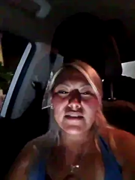 Snapshot of Aurora3xxx chatting on June 22, 11:46 pm Aurora3xxx online show from June 22, 11:46 pm