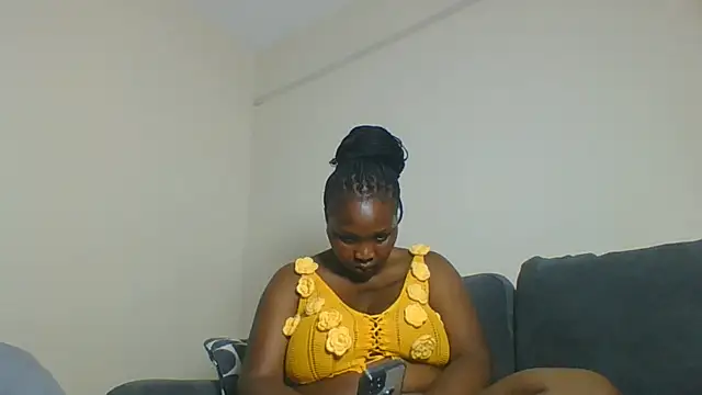 Snapshot of Bootay_licious chatting on June 9, 7:47 pm Bootay licious online show from June 9, 7:47 pm