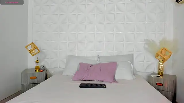 Cathaleya sexy online show from June 5, 9:20 pm