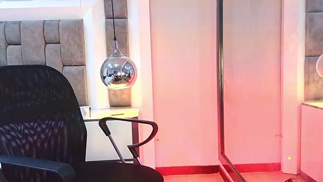 Snapshot of AnthonyStone_ chatting on June 3, 8:14 pm AnthonyStone online show from June 3, 8:14 pm