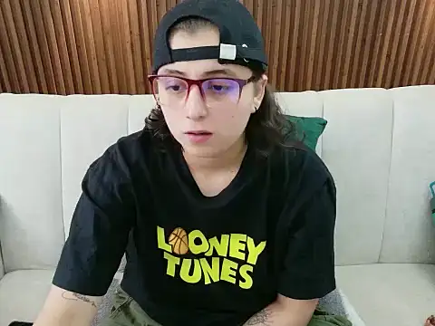Snapshot of feelena_mysoull chatting on May 30, 2:58 pm feelena mysoull online show from May 30, 2:58 pm