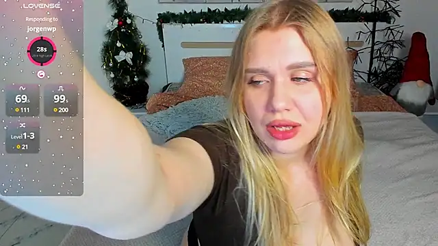 Snapshot of Sky_BlondeX chatting on December 26, 11:32 am Sky BlondeX online show from December 26, 11:32 am