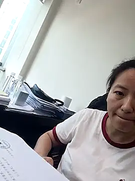 DUU5528 online show from June 3, 3:09 am