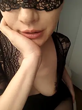 DD202820 online show from June 11, 7:23 pm