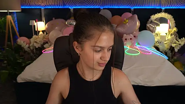 Snapshot of Talia_Blakwood chatting on July 20, 12:51 pm Talia Blakwood online show from July 20, 12:51 pm