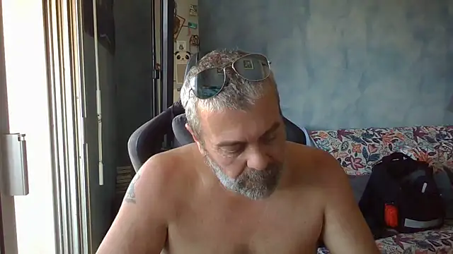 Snapshot of panda_06200 chatting on July 9, 8:18 am panda 06200 online show from July 9, 8:18 am