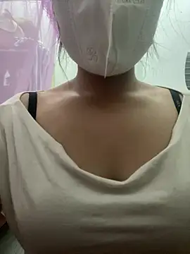 Luna-mi online show from June 2, 1:57 pm