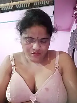 Snapshot of Maya_Vabi chatting on June 3, 2:08 pm Maya Vabi online show from June 3, 2:08 pm