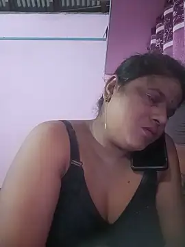 Snapshot of Maya_Vabi chatting on June 7, 9:18 pm Maya Vabi online show from June 7, 9:18 pm