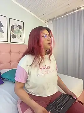 Snapshot of LilMoon_ chatting on June 30, 1:12 pm LilMoon online show from June 30, 1:12 pm