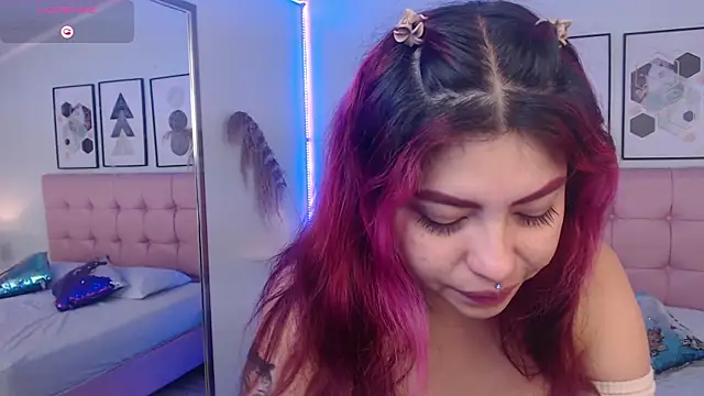 Snapshot of LilMoon_ chatting on July 11, 12:08 pm LilMoon online show from July 11, 12:08 pm