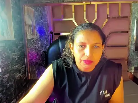 Danna Sg online show from June 3, 2:47 am